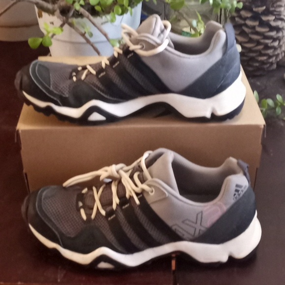Adidas AX2 Trail Runners Hiking Black Tan Grey Athletic Sneakers Deadstock 8.5 - Picture 1 of 7